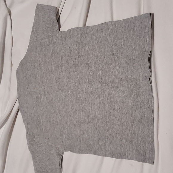 MAMA'S boy  Gildan 👦 t shirt size 3T new without tag  never worn  , 90% cotton - Picture 3 of 6